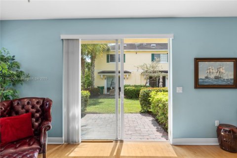 Touwnhouse à vendre à Davie, Floride: 3 chambres, 158.31 m2 № 1931765 - photo 24