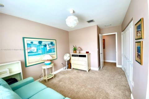 Touwnhouse à vendre à Davie, Floride: 3 chambres, 158.31 m2 № 1931765 - photo 10