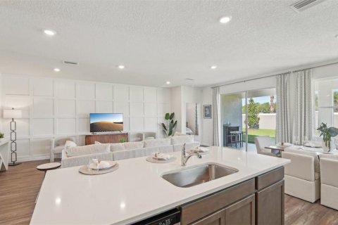Villa ou maison à vendre à Zephyrhills, Floride: 4 chambres, 188.96 m2 № 1658815 - photo 15