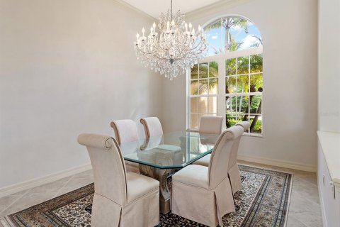 Villa ou maison à vendre à Lakewood Ranch, Floride: 4 chambres, 333.05 m2 № 2398905 - photo 10