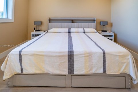 Купить кондоминиум в Майами, Флорида 2 спальни, 157.93м2, № 1969612 - фото 8