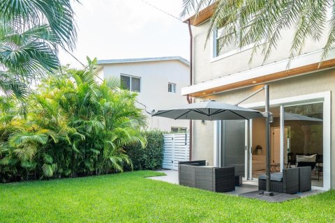 Купить кондоминиум в Майами, Флорида 2 спальни, 157.93м2, № 1969612 - фото 2