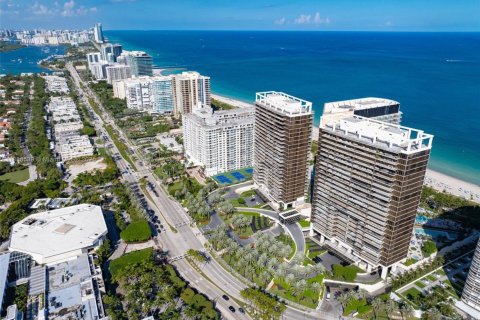 Condominio en venta en Bal Harbour, Florida, 2 dormitorios, 156.54 m2 № 2261063 - foto 23