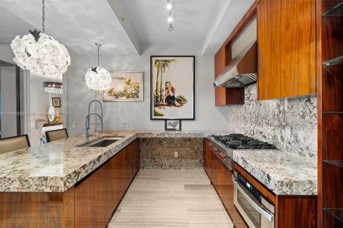 Condominio en venta en Bal Harbour, Florida, 2 dormitorios, 156.54 m2 № 2261063 - foto 30
