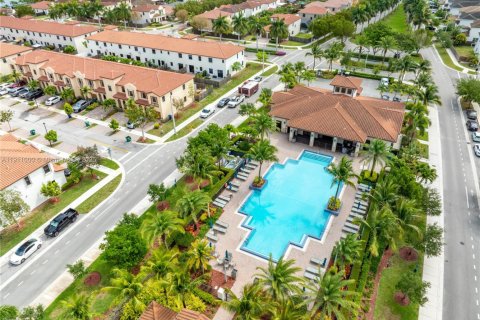 Adosado en venta en Miami, Florida, 4 dormitorios, 158.86 m2 № 1968665 - foto 29