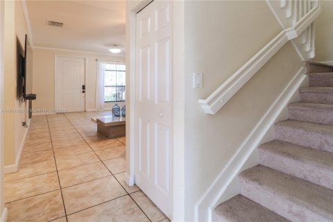 Adosado en venta en Miami, Florida, 4 dormitorios, 158.86 m2 № 1968665 - foto 13