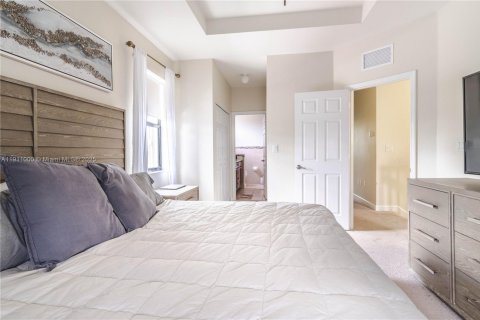 Adosado en venta en Miami, Florida, 4 dormitorios, 158.86 m2 № 1968665 - foto 17