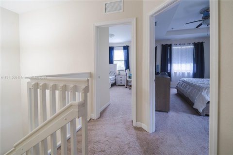 Adosado en venta en Miami, Florida, 4 dormitorios, 158.86 m2 № 1968665 - foto 14