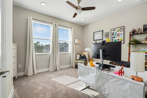 Townhouse in ESTANCIA

 in Wesley Chapel, Florida 3 bedrooms, 169.73 sq.m. № 2266888 - photo 23