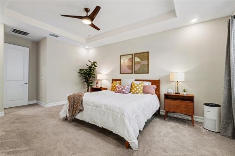 Townhouse in ESTANCIA

 in Wesley Chapel, Florida 3 bedrooms, 169.73 sq.m. № 2266888 - photo 21
