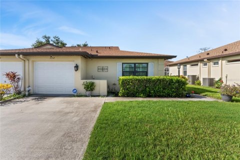 Casa en Bradenton, Florida 2 dormitorios, 162.86 m2 № 2298315