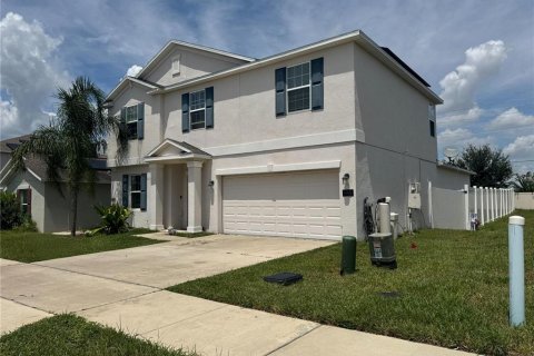 House in Davenport, Florida 5 bedrooms, 277.96 sq.m. № 1916746 - photo 2