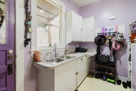 Commercial property in Bartow, Florida 5 bedrooms, 280.38 sq.m. № 2203682 - photo 17