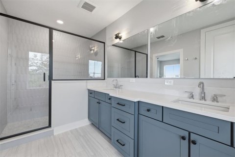 Townhouse in Tampa, Florida 4 bedrooms, 230.4 sq.m. № 2223542 - photo 25
