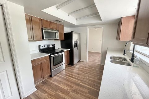 Casa en venta en Orlando, Florida, 5 dormitorios, 174.56 m2 № 1803285 - foto 12