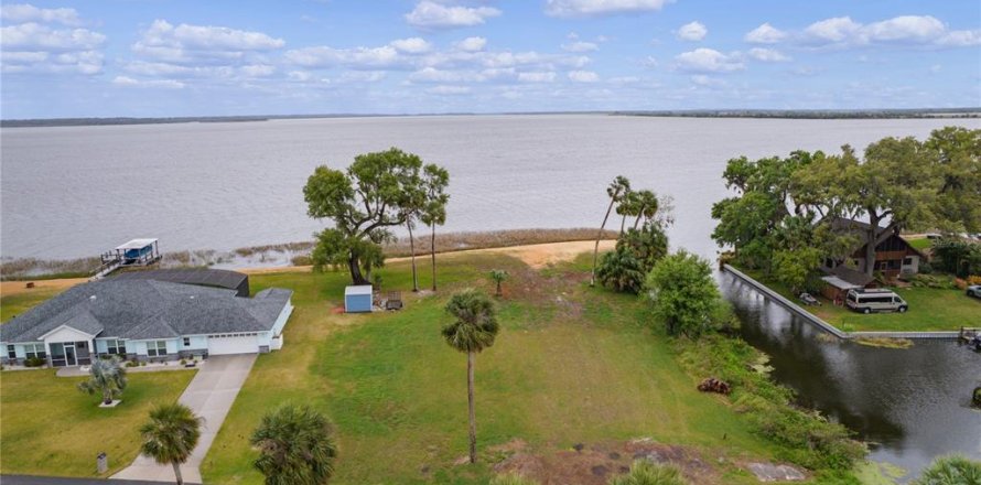 Terreno en Leesburg, Florida № 1538235