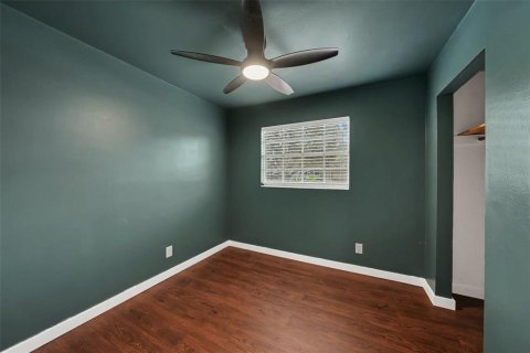 Villa ou maison à vendre à Tampa, Floride: 4 chambres, 107.02 m2 № 2207806 - photo 23