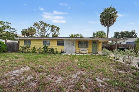 Villa ou maison à vendre à Tampa, Floride: 4 chambres, 107.02 m2 № 2207806 - photo 5