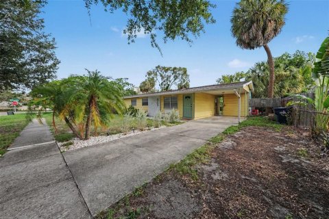 Villa ou maison à vendre à Tampa, Floride: 4 chambres, 107.02 m2 № 2207806 - photo 6