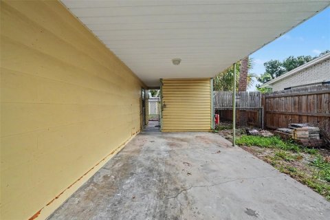 Villa ou maison à vendre à Tampa, Floride: 4 chambres, 107.02 m2 № 2207806 - photo 26