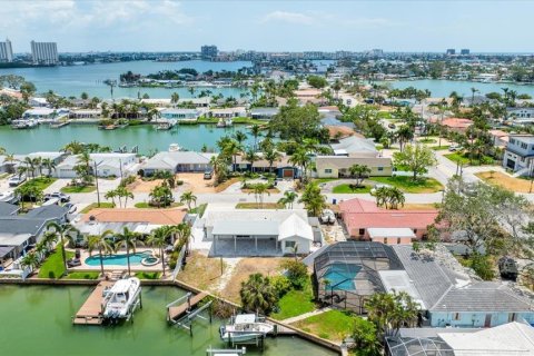 Villa ou maison à vendre à Saint Petersburg, Floride: 2 chambres, 124.02 m2 № 1663278 - photo 8