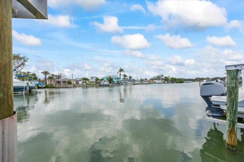 Villa ou maison à vendre à Saint Petersburg, Floride: 2 chambres, 124.02 m2 № 1663278 - photo 14