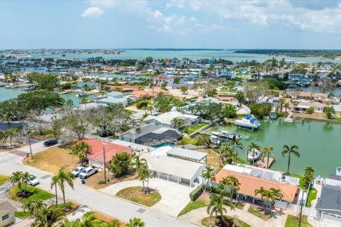 Villa ou maison à vendre à Saint Petersburg, Floride: 2 chambres, 124.02 m2 № 1663278 - photo 10