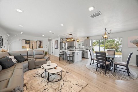 Villa ou maison à vendre à Saint Petersburg, Floride: 2 chambres, 124.02 m2 № 1663278 - photo 17