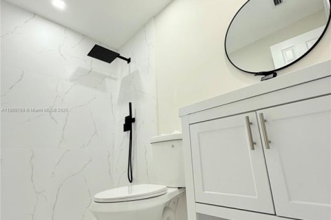 Купить виллу или дом в Пемброк-Пайнс, Флорида 3 спальни, 156.63м2, № 1932143 - фото 19