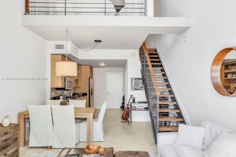 Copropriété à vendre à Miami, Floride: 2 chambres, 116.41 m2 № 2053936 - photo 11