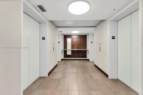 Copropriété à vendre à Miami, Floride: 2 chambres, 116.41 m2 № 2053936 - photo 23