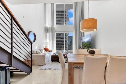 Copropriété à vendre à Miami, Floride: 2 chambres, 116.41 m2 № 2053936 - photo 7