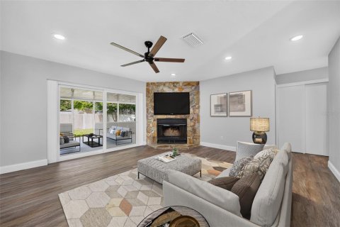 Casa en venta en Orlando, Florida, 4 dormitorios, 170.85 m2 № 2157152 - foto 5