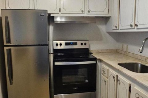Condo in Boca Raton, Florida, 1 bedroom № 2176697 - photo 8