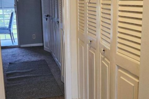 Condo in Boca Raton, Florida, 1 bedroom № 2176697 - photo 13