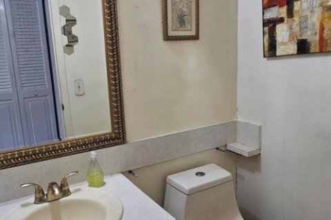 Condo in Boca Raton, Florida, 1 bedroom № 2176697 - photo 11