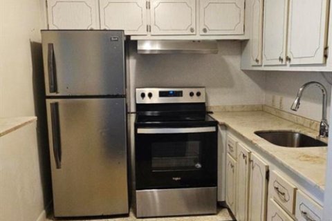 Condo in Boca Raton, Florida, 1 bedroom № 2176697 - photo 7