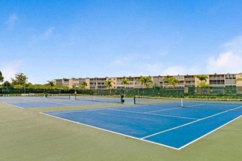Condo in Boca Raton, Florida, 1 bedroom № 2176697 - photo 17