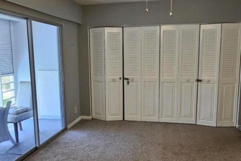 Condo in Boca Raton, Florida, 1 bedroom № 2176697 - photo 9