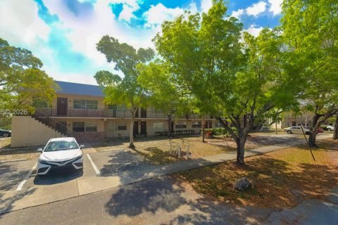 Condo in Pompano Beach, Florida, 1 bedroom  № 2010583