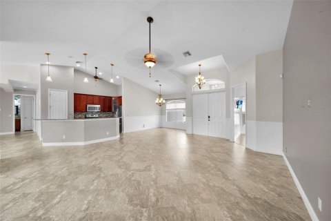 House in Cape Coral, Florida 3 bedrooms, 258.27 sq.m. № 1678108 - photo 27