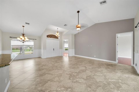 House in Cape Coral, Florida 3 bedrooms, 258.27 sq.m. № 1678108 - photo 30