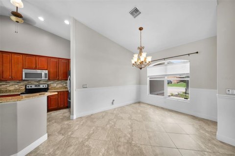 House in Cape Coral, Florida 3 bedrooms, 258.27 sq.m. № 1678108 - photo 7