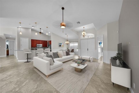 House in Cape Coral, Florida 3 bedrooms, 258.27 sq.m. № 1678108 - photo 6