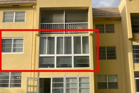 Снять в аренду кондоминиум в Тамарак, Флорида 3 комнаты, 81.75м2, № 2268986 - фото 24