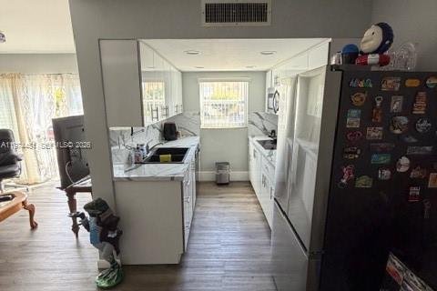 Copropriété à vendre à Miami, Floride: 2 chambres, 88.07 m2 № 2036002 - photo 7