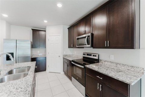 Casa en venta en Haines City, Florida, 3 dormitorios, 161.09 m2 № 1688227 - foto 8