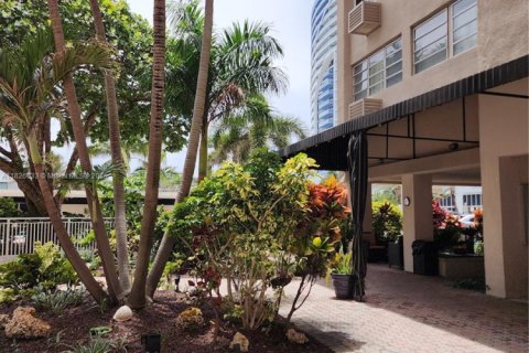 Condo in Fort Lauderdale, Florida, 1 bedroom  № 1938372 - photo 6