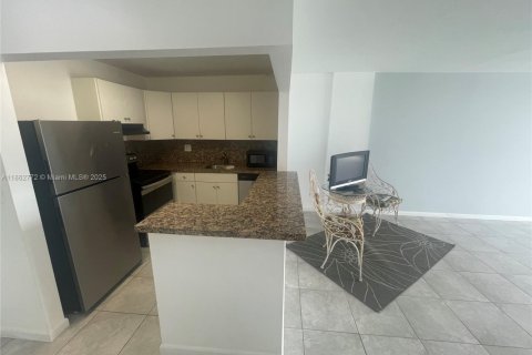 Copropriété à vendre à North Miami, Floride: 1 chambre, 69.68 m2 № 1891082 - photo 4