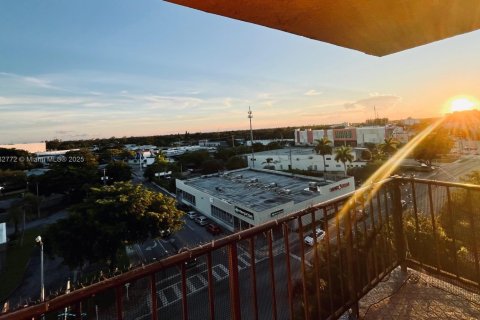 Copropriété à vendre à North Miami, Floride: 1 chambre, 69.68 m2 № 1891082 - photo 21